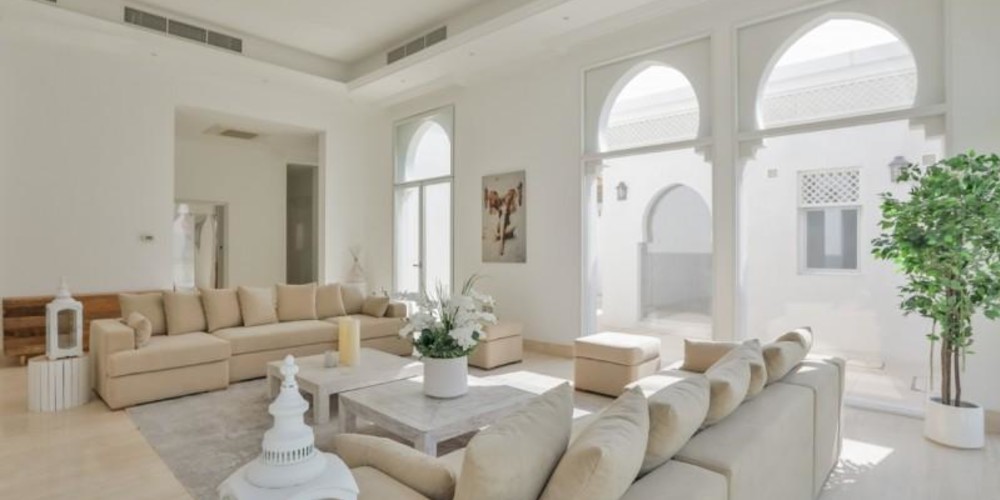 Villa 2630 — Luxury villa for rent in Jumeirah