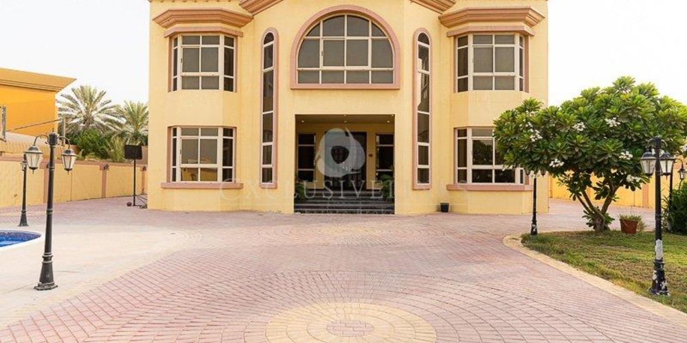 Villa 2634 — Luxury villa for rent in Umm Suqeim
