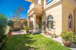 Villa 2635 — Luxury villa for rent in Jumeira