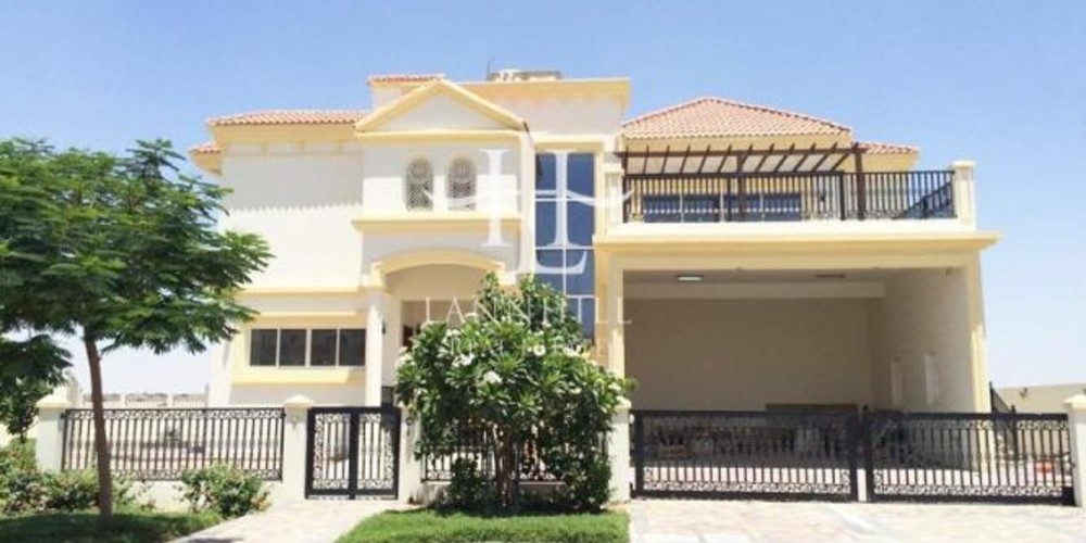 Villa 2642 — Luxury villa for rent in The Centro